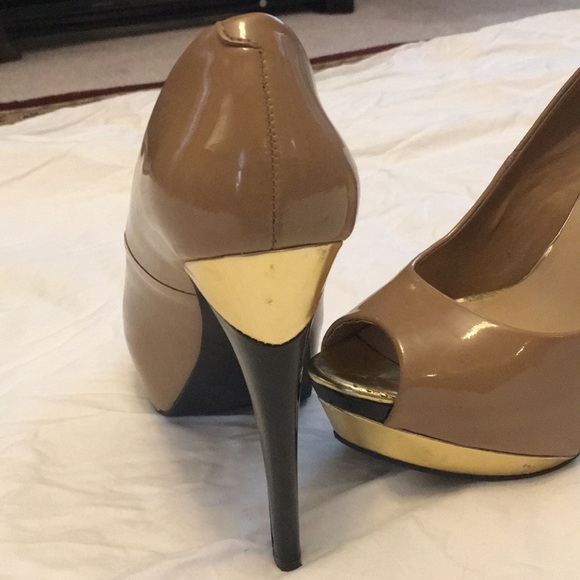 Jessica Simpson heels - Picture 3 of 8